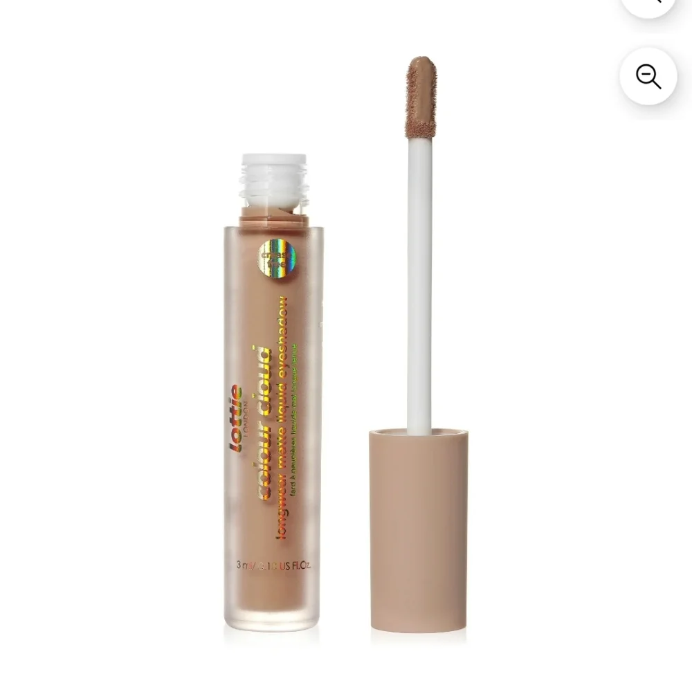 Lottie London‎ Colour Cloud Longwear Matte Liquid Eyeshadow In 